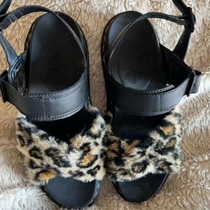 Leopard sandals size 9